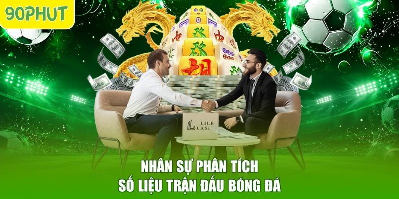 Nhân sự phân tích số liệu trận đấu bóng đá